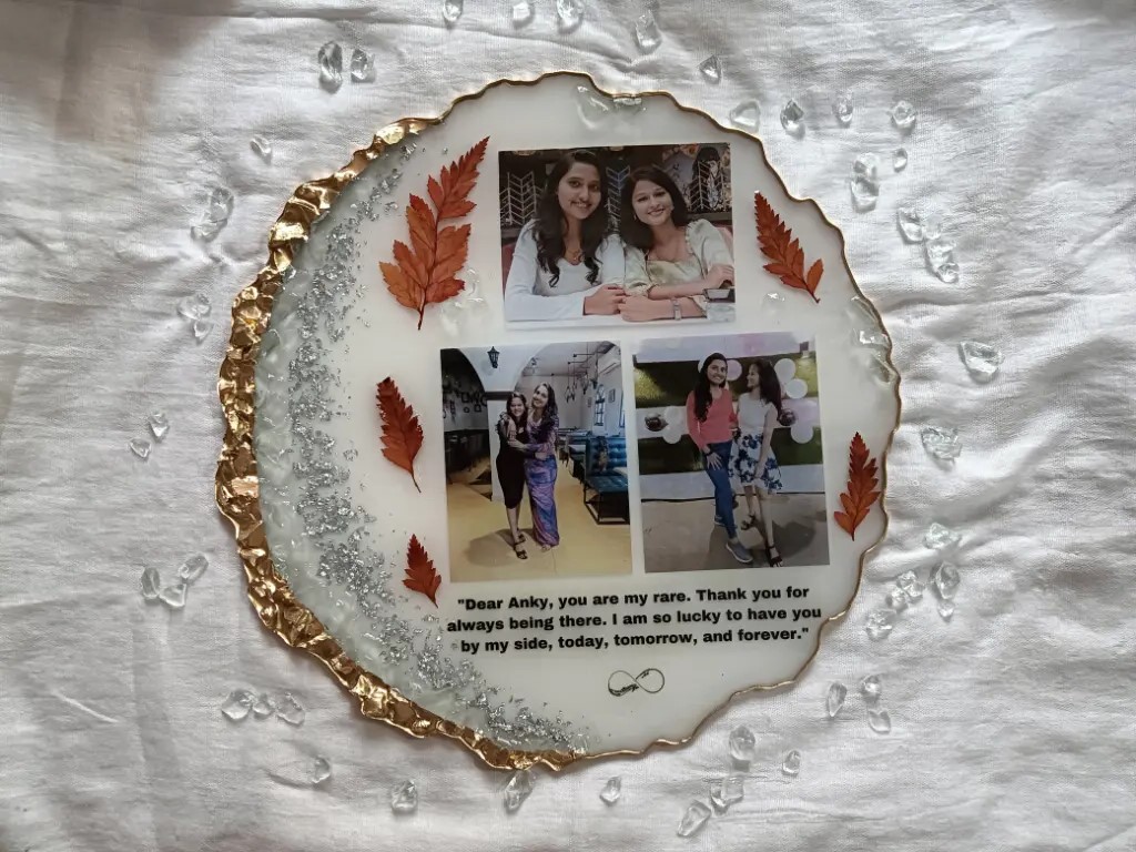 Image of 10 inch agate spring theme frame